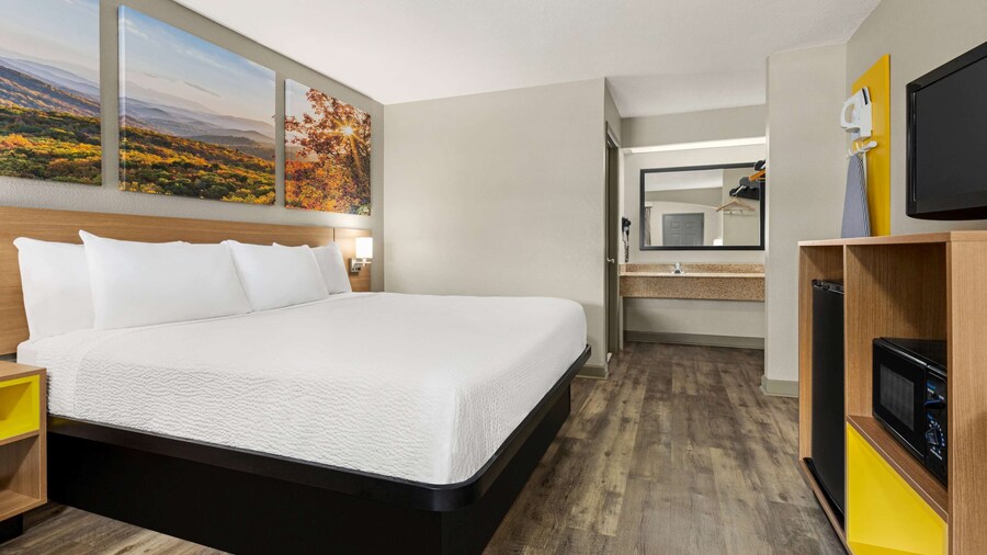 Days Inn by Wyndham Fulton