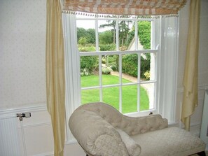 Deluxe Double Room | Room amenity