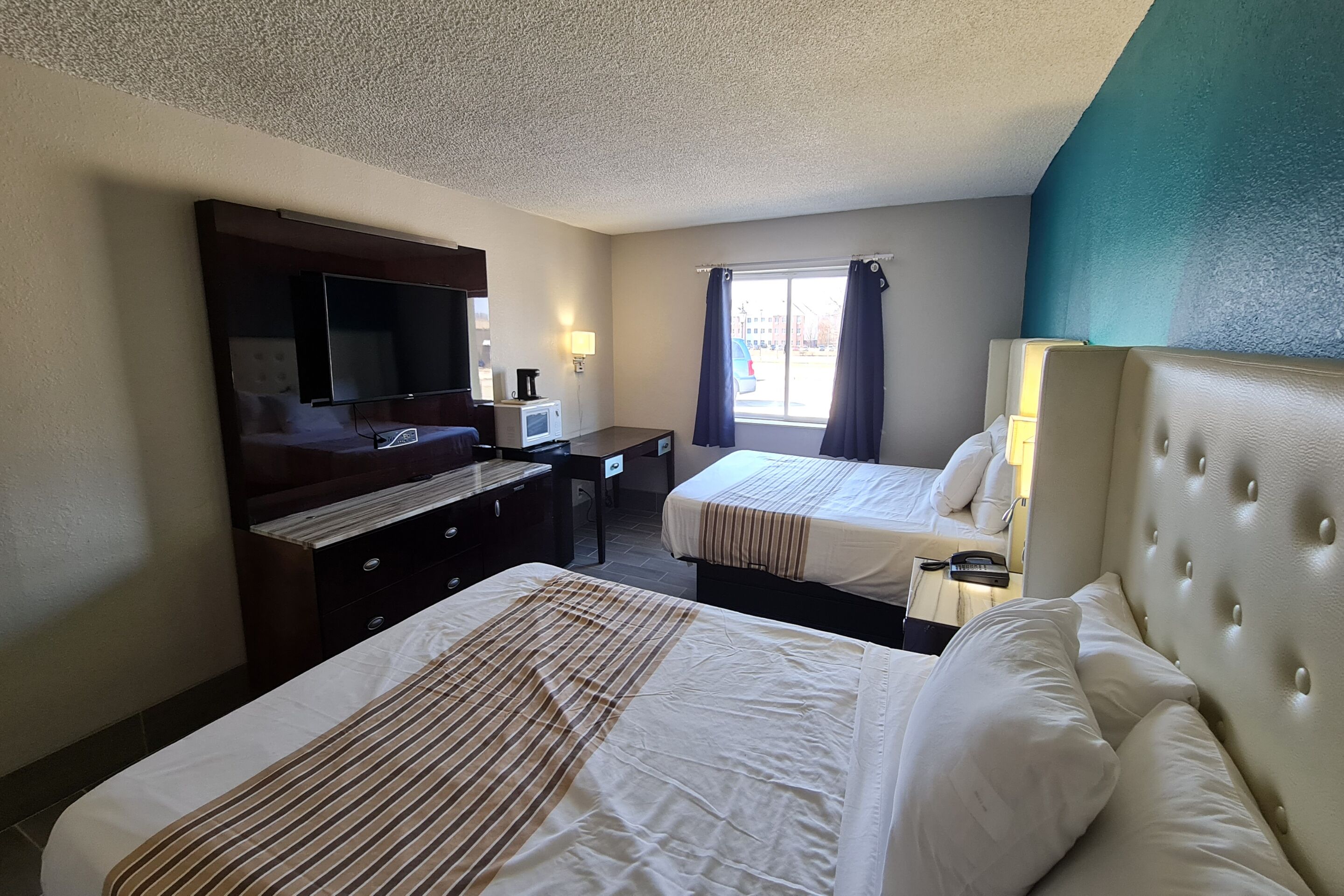 Bloomington Inn I-55 and I-74