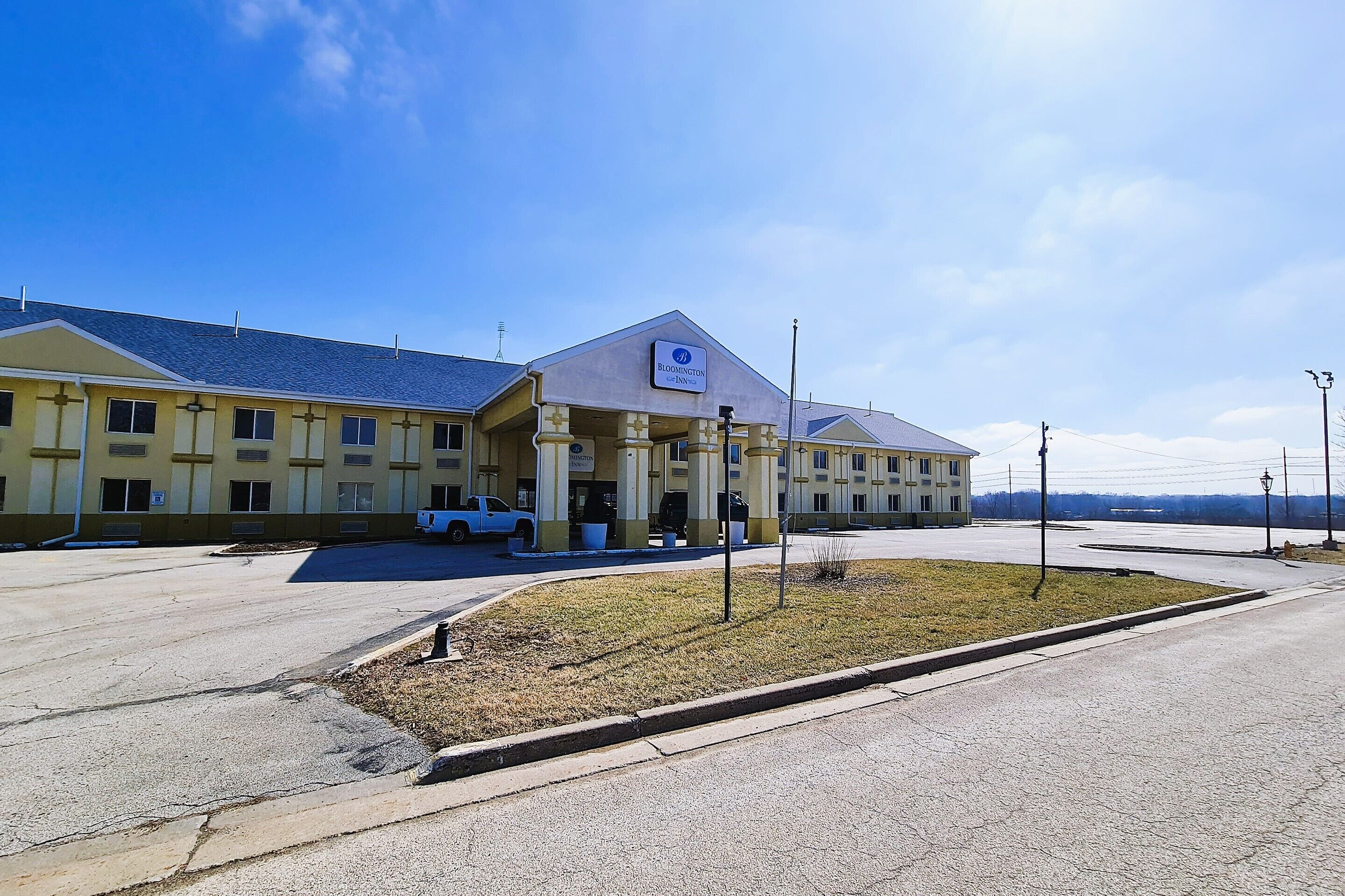 Bloomington Inn I-55 and I-74