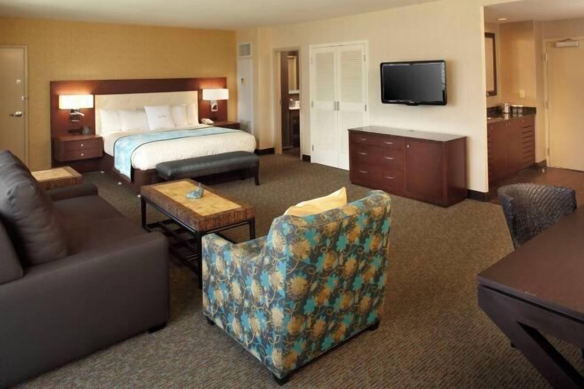Premium bedding, down duvets, pillow-top beds, in-room safe