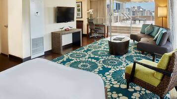 Suite, Corner (Diamond Head, Park Ocean View, Deck) | Living area | 55-inch LCD TV with digital channels, TV, DVD player