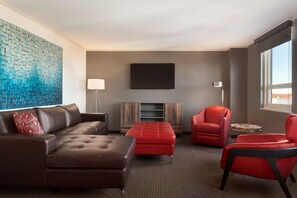 Suite Premier, 1 cama de matrimonio, no fumadores | Ropa de cama de alta calidad, caja fuerte, escritorio