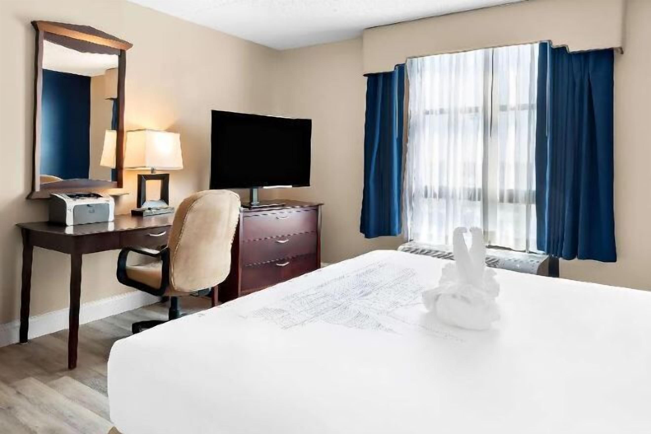 In-room safe, desk, laptop workspace, blackout drapes