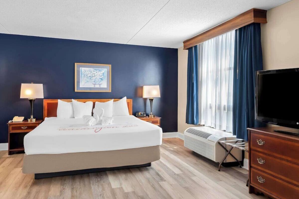 In-room safe, desk, laptop workspace, blackout drapes