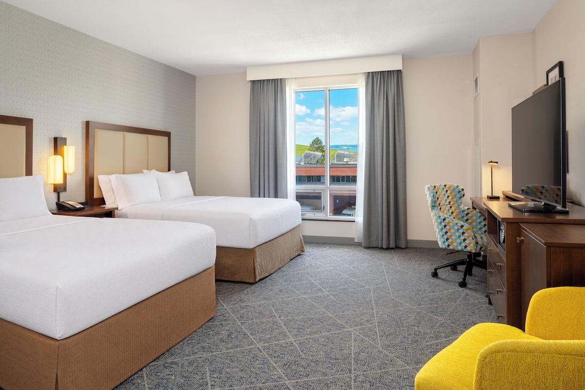 Minibar, in-room safe, blackout curtains, soundproofing