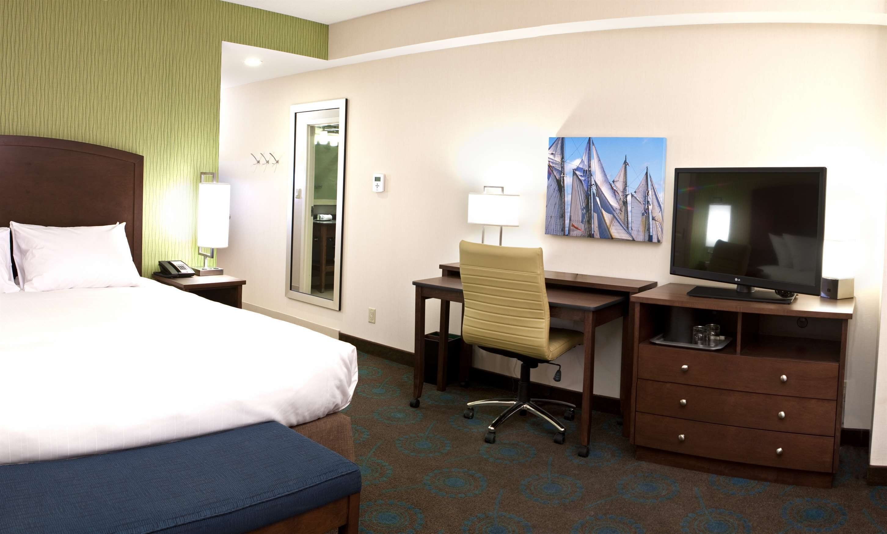 in-room safe, blackout curtains, iron/ironing board