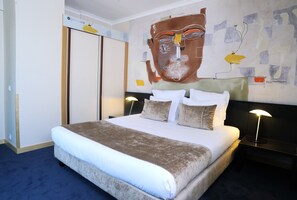 Family Suite, Terrace | Minibar, in-room safe, desk, blackout curtains