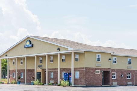 Exterior. Days Inn by Wyndham Amherst