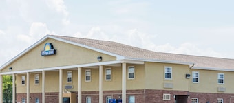 Days Inn by Wyndham Amherst