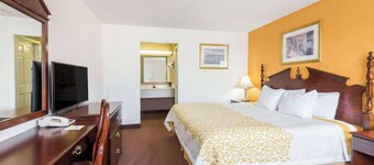 Days Inn by Wyndham Amherst