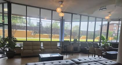 Alex Hotel & Suites Anchorage Airport