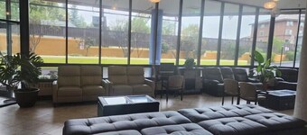 Alex Hotel & Suites Anchorage Airport