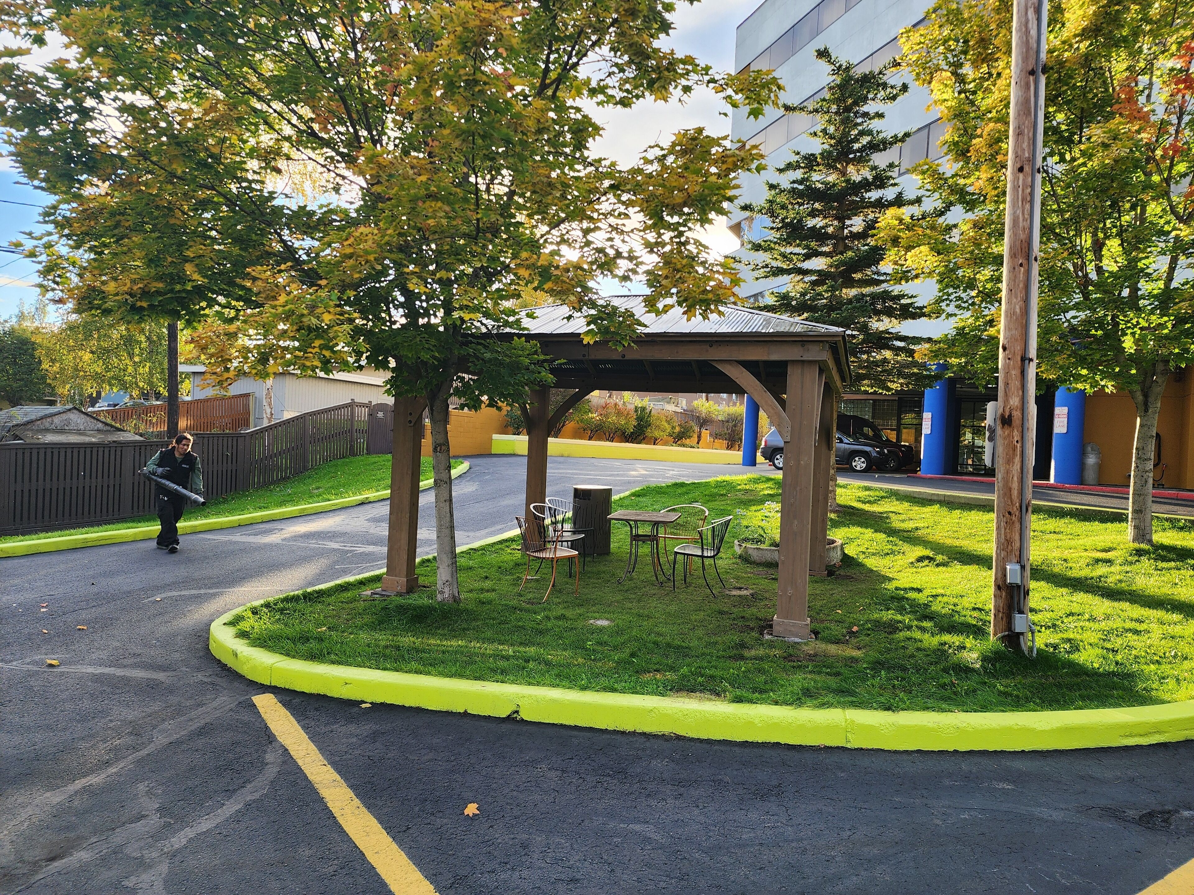 รับประทานอาหารกลางแจ้ง