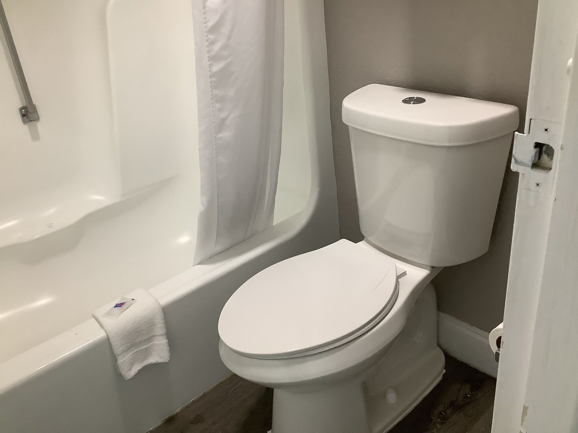Combined shower/tub, hair dryer (on request), towels