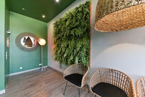 Khu tiếp khách ở sảnh