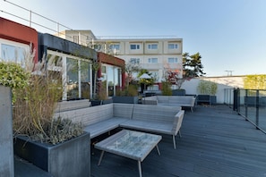 Terrace/patio - Golden Tulip Roissy Saint Witz (Saint-Witz)