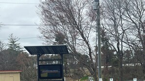 Electric vehicle charging station - Red Roof Inn Acworth - Emerson/ LakePoint South (Acworth)