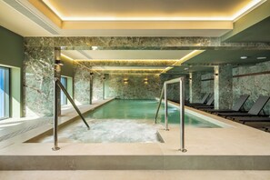 Indoor pool - AP Eva Senses (Faro)