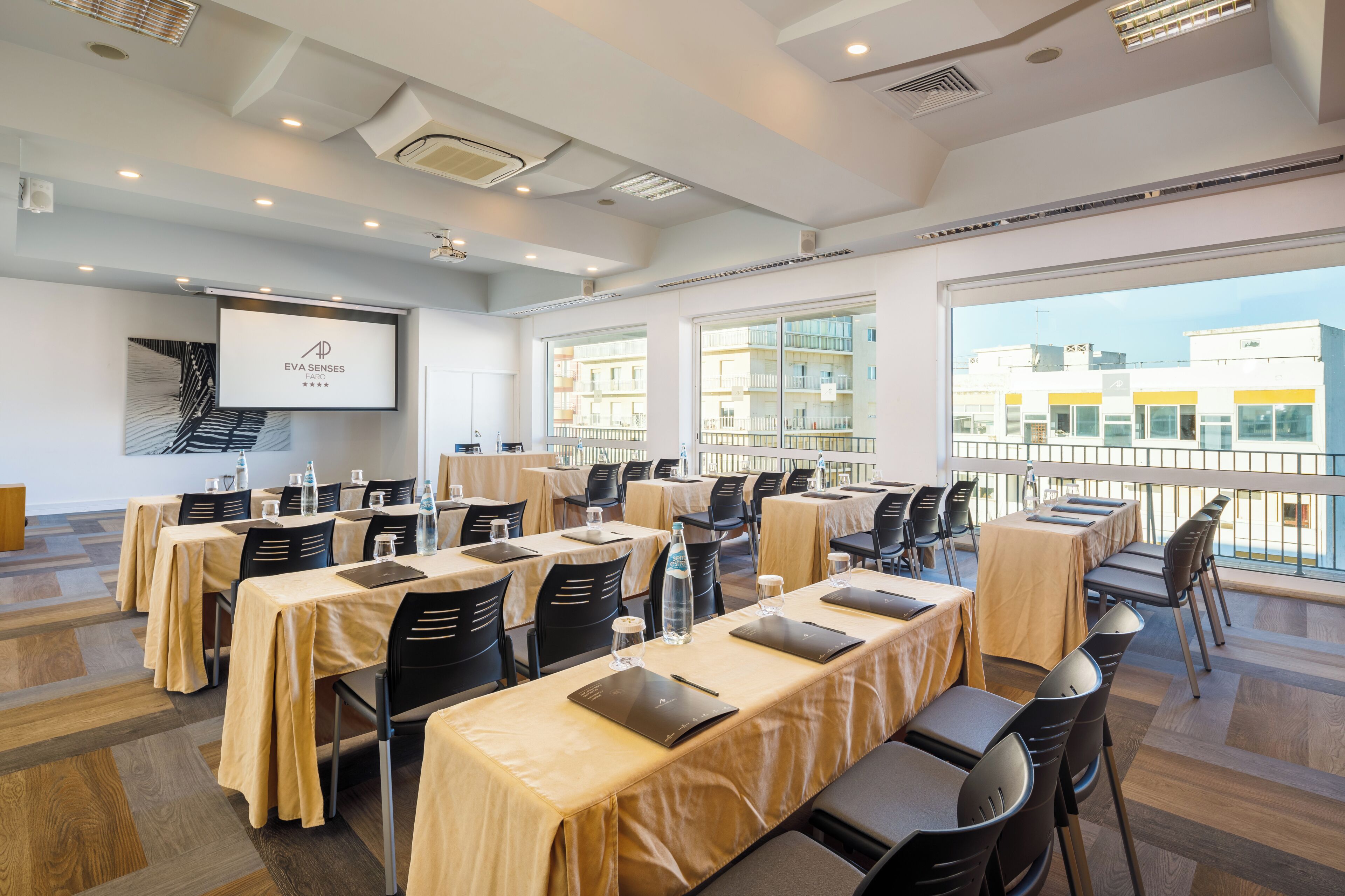 สถานที่จัดงานประชุม