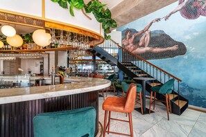 2 bars/lounges, gastropub