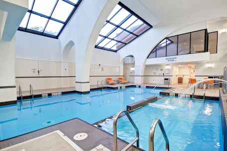 Indoor pool. Holiday Inn & Suites Windsor Ambassador Bridge by IHG