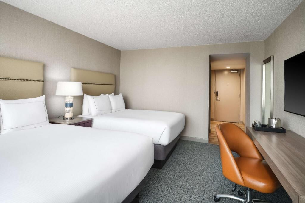 Premium bedding, pillowtop beds, in-room safe, desk