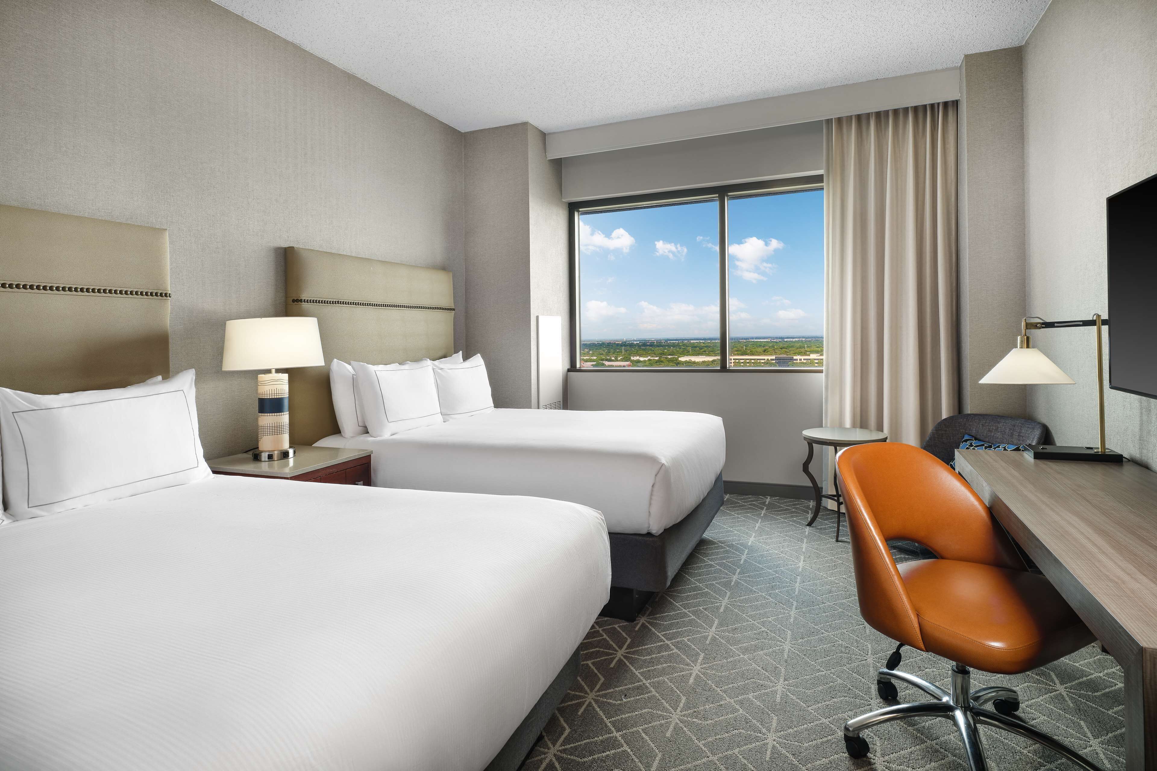 Premium bedding, pillowtop beds, in-room safe, desk