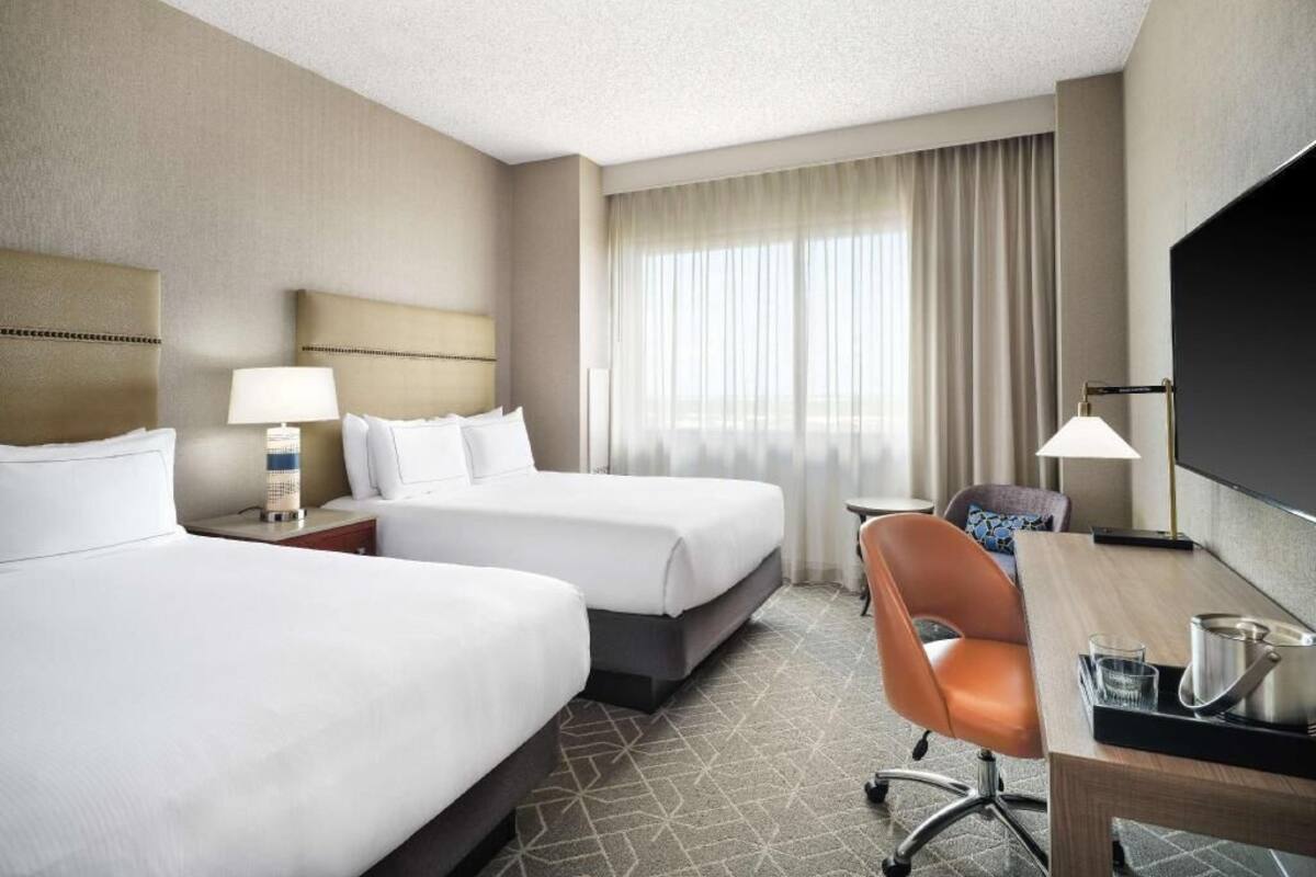 Premium bedding, pillowtop beds, in-room safe, desk