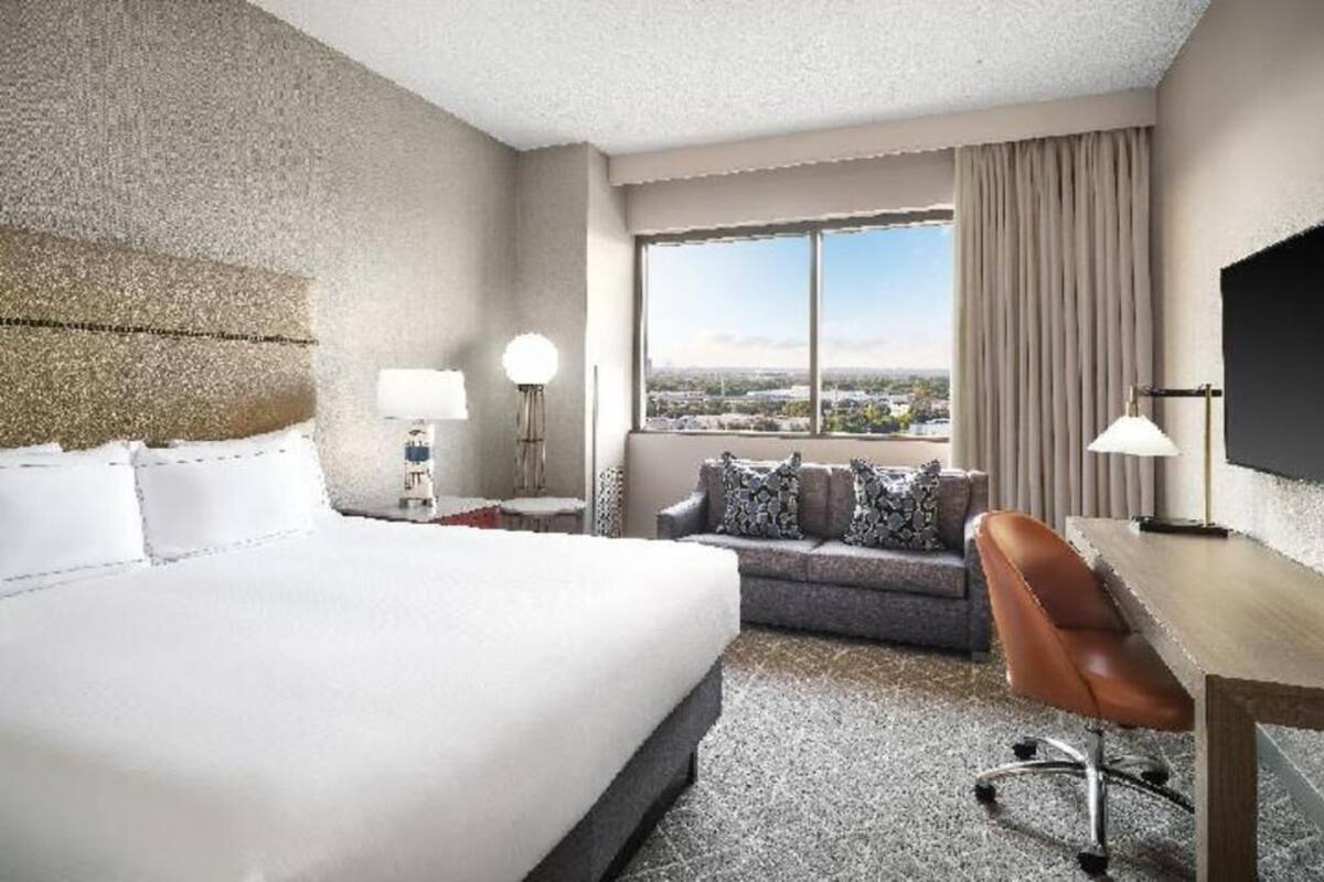 Premium bedding, pillowtop beds, in-room safe, desk