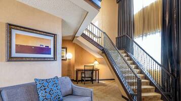 Presidential Suite, 1 King Bed | Living area | LED TV, pay movies