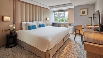 Premium bedding, minibar, in-room safe, desk