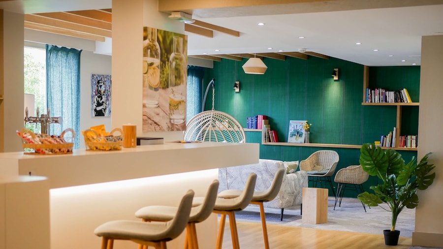 Best Western Le Bois De La Marche