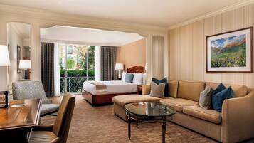 Garden 1 King | Premium bedding, minibar, in-room safe, desk