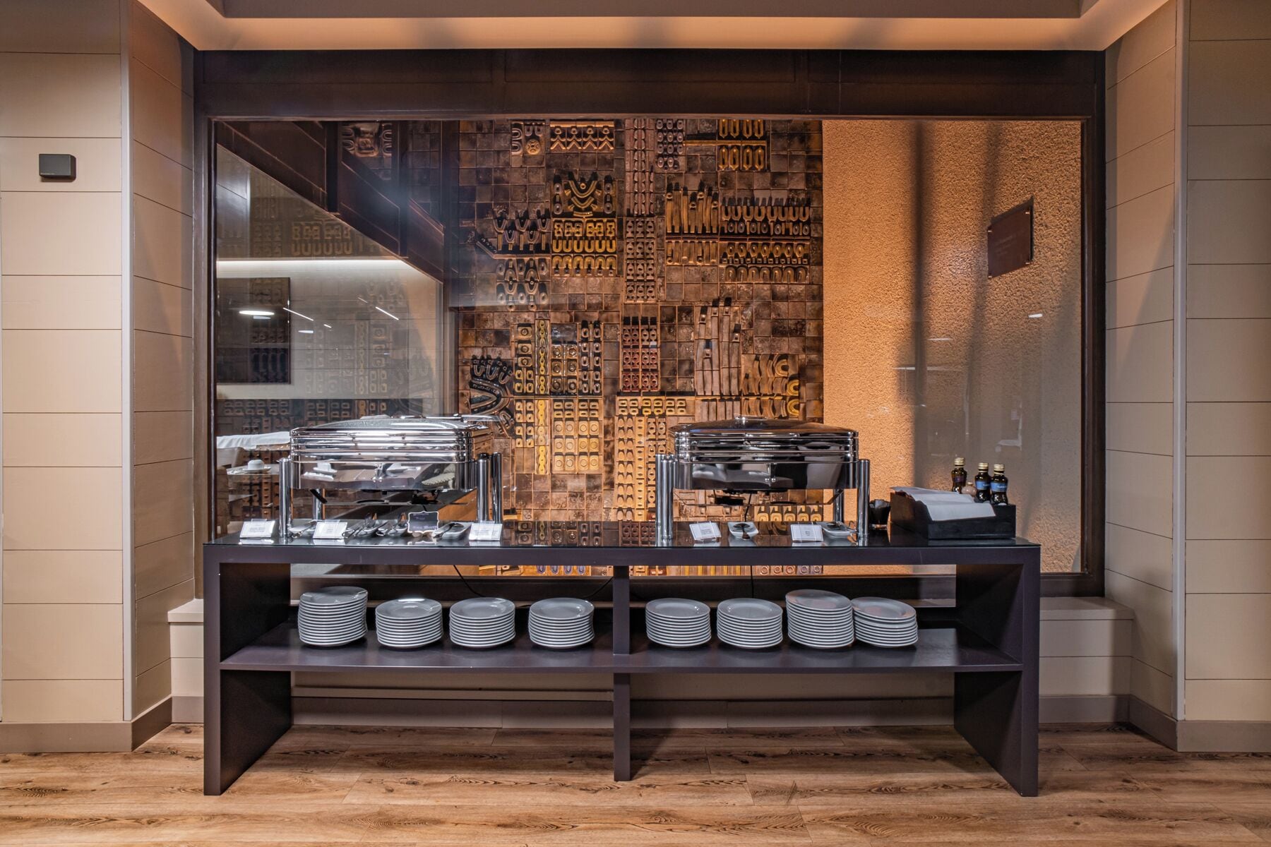 daily buffet breakfast (eur 15 per person)