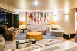 Interior entrance - Hotel Dom Henrique Downtown (Porto)