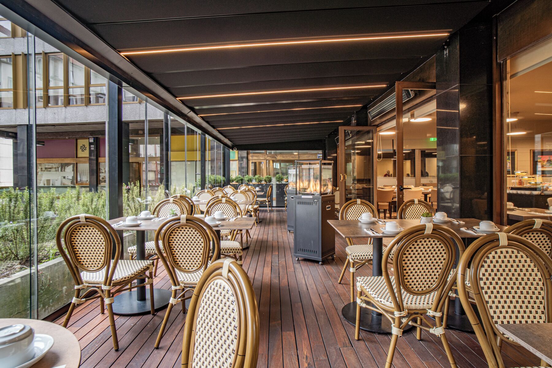 daily buffet breakfast (eur 15 per person)