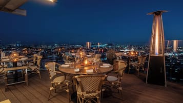 2 restaurants, breakfast, lunch, dinner served; Mediterranean cuisine