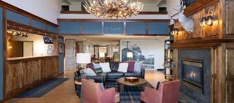 Redwood Lodge