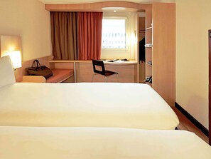1 bedroom, premium bedding, individually decorated