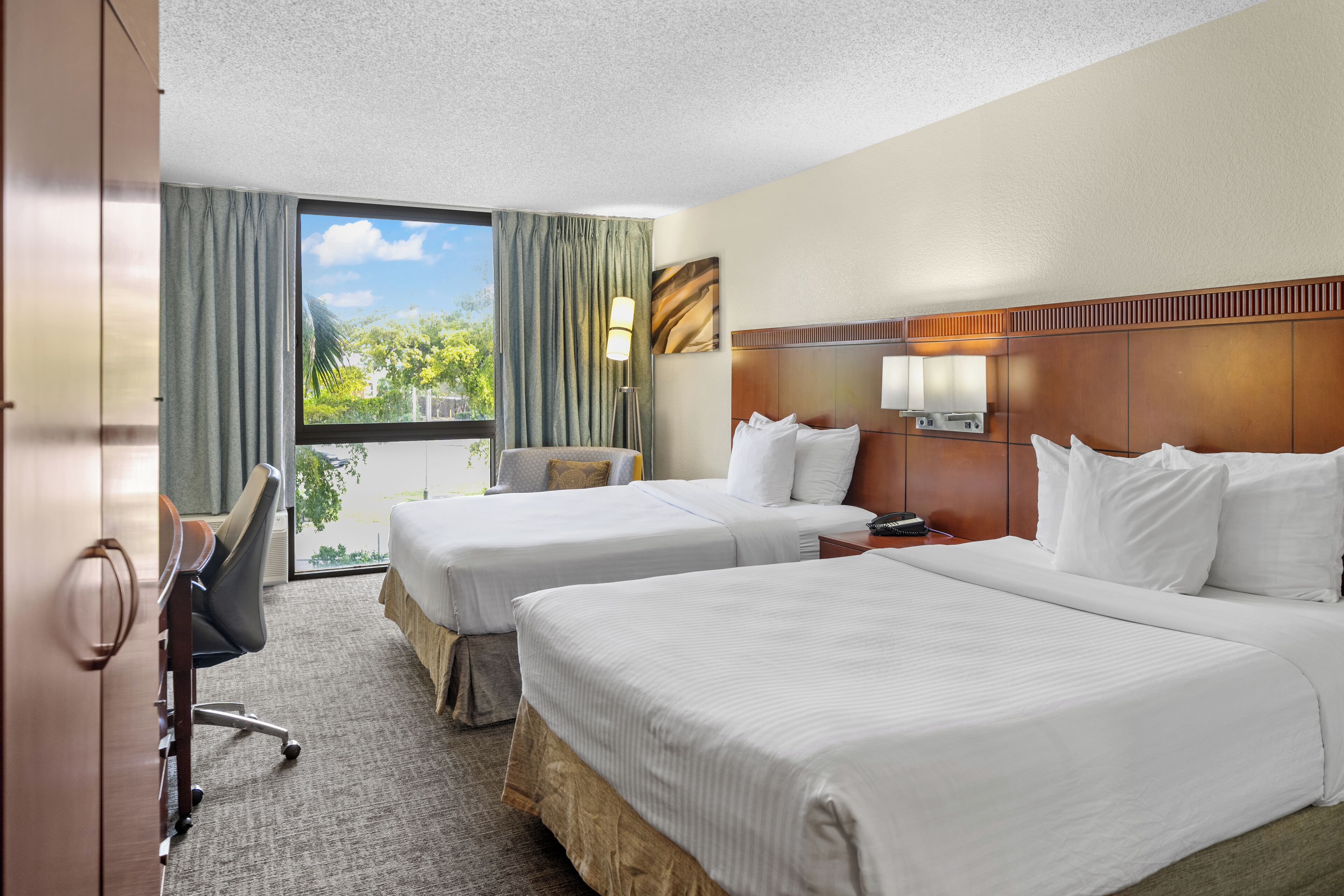 in-room safe, soundproofing, iron/ironing board, free wifi