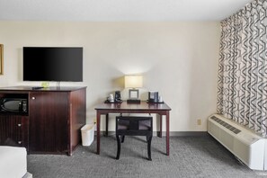 Tallelokero huoneessa, äänieristys, silitysrauta/-lauta, ilmainen Wi-Fi