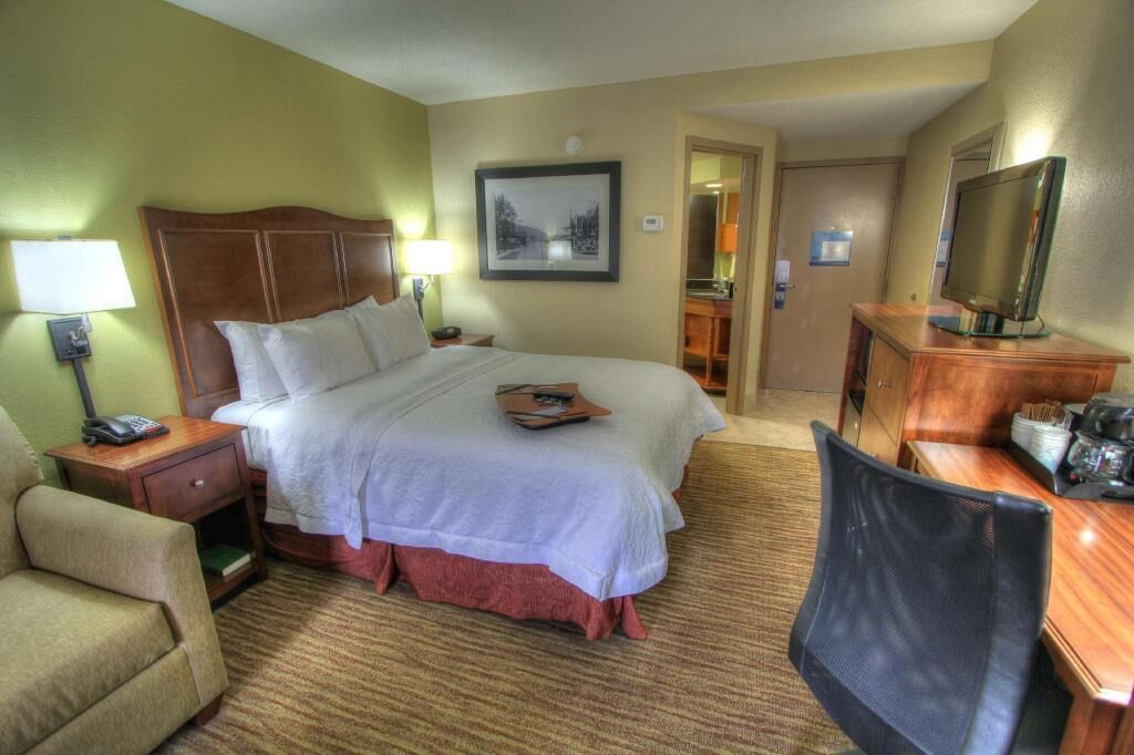 In-room safe, iron/ironing board, free WiFi, bed sheets