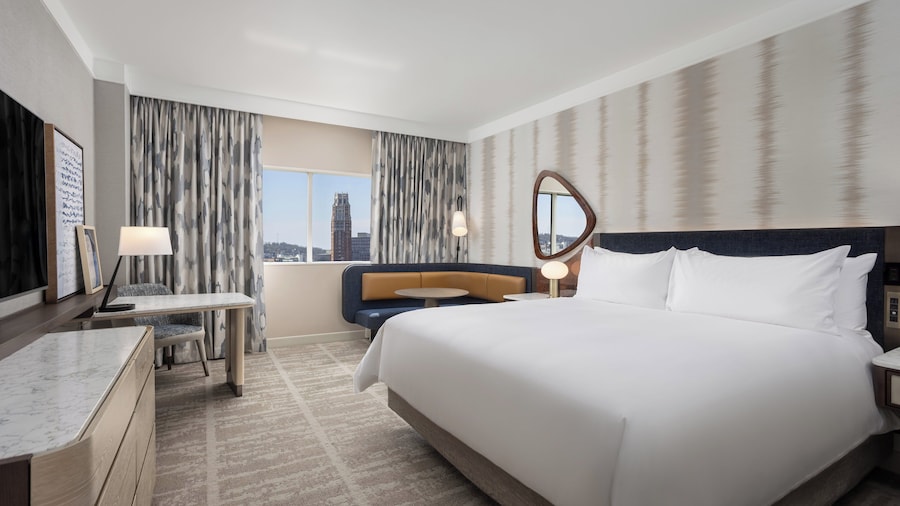 Loews Nashville Hotel at Vanderbilt Plaza