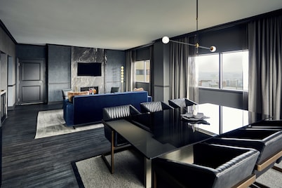 Loews Nashville Hotel at Vanderbilt Plaza