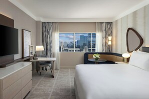 1 bedroom, premium bedding, down comforters, pillowtop beds - Loews Nashville Hotel at Vanderbilt Plaza (Nashville)