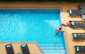 Outdoor pool, sun loungers