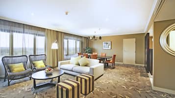 1 間臥室、高級寢具、客房內保險箱、書桌