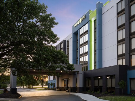 Home2 Suites by Hilton Indianapolis Keystone Crossing - Image 12