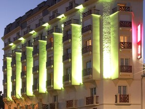 Premium bedding, in-room safe, desk, soundproofing - Mercure La Baule Majestic (La Baule-Escoublac)